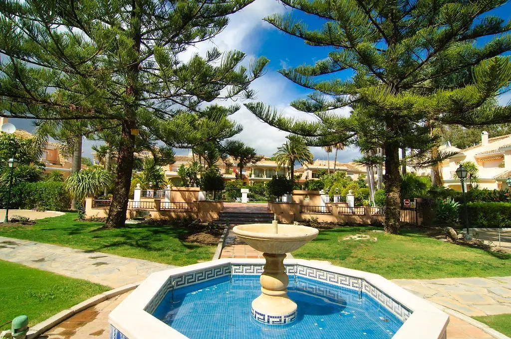 Penthouse Venalmar Villa Estepona 0*,